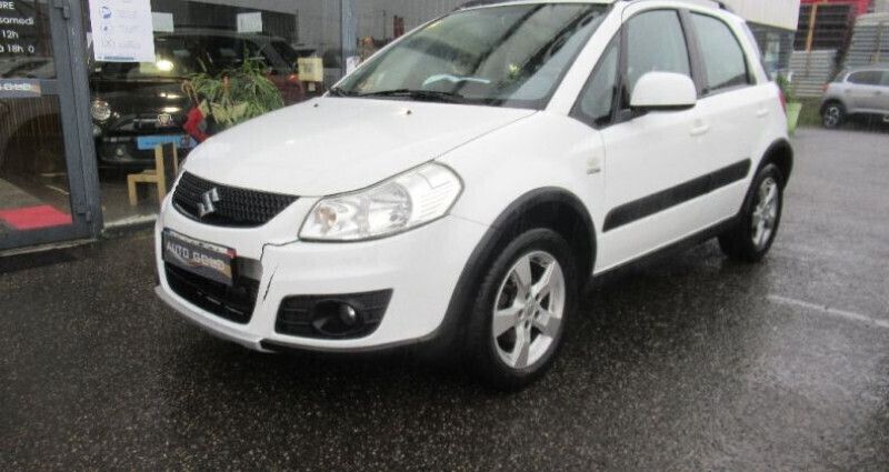 Utilisé 2011 Suzuki SX4 GLX | 5 490 € - Image 1/4