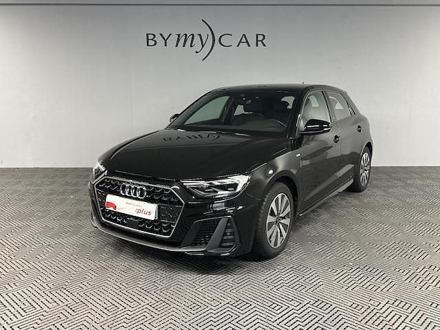 Noir mythe métallisé Utilisé 2024 Audi A1 Sportback S-Line Citadine | 28 616 € (Prix juste) - Image 1/4