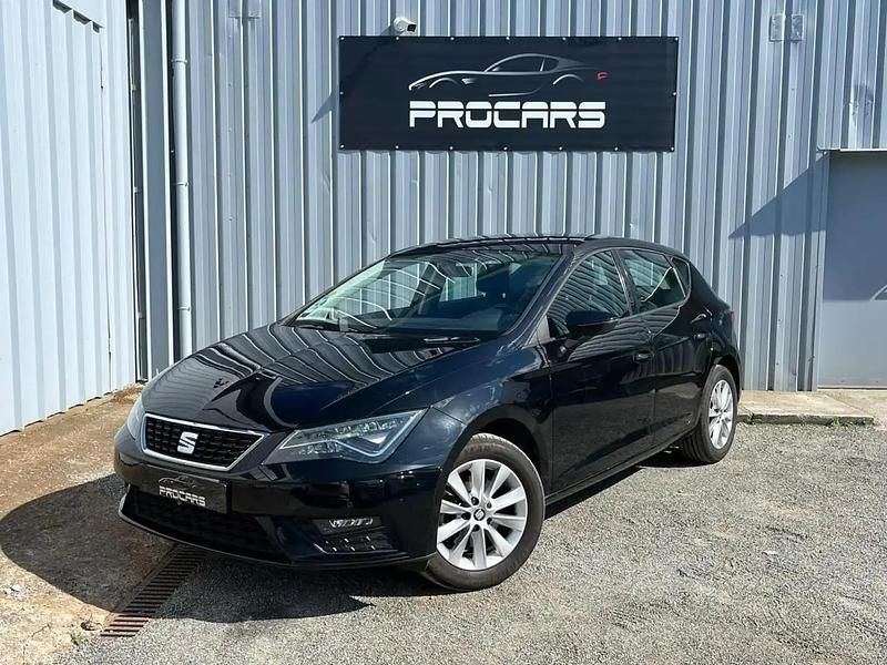 Noir Utilisé 2018 Seat Leon Business Berline | 11 990 € (Prix juste) - Image 1/4