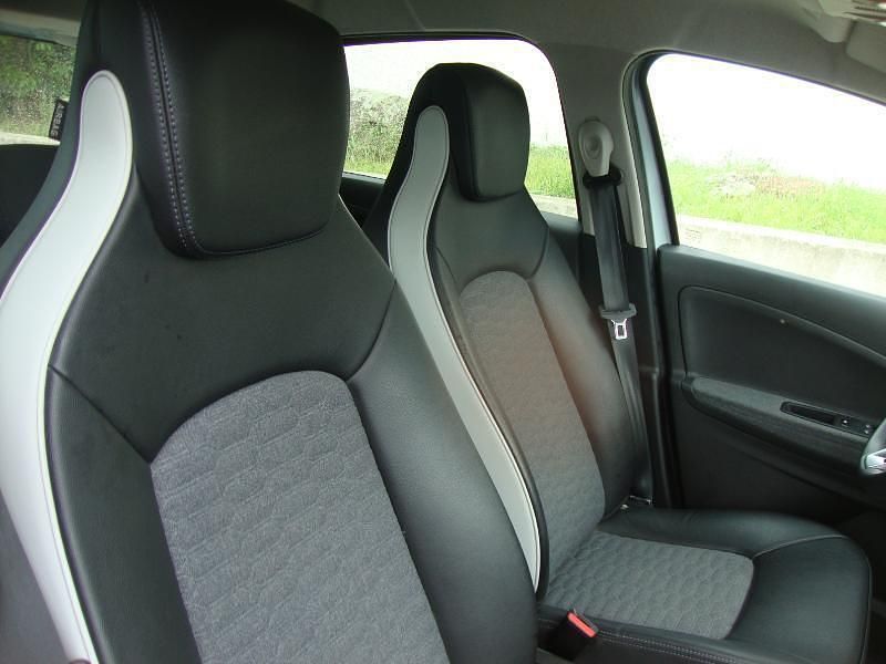 Occasion Renault Zoe Techno 100 kW (136 ch) 2022 Gris Citadine