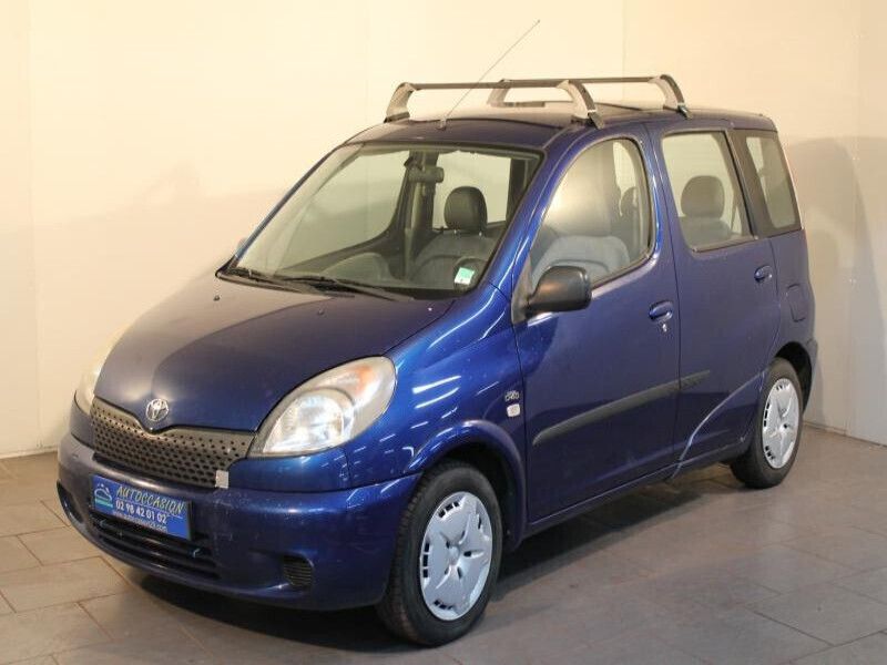 Bleu Occasion 2003 Toyota Yaris Terra Citadine | 3 290 € - Image 1/4