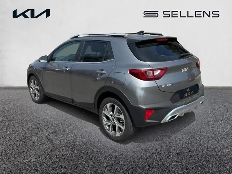 Image 2/4