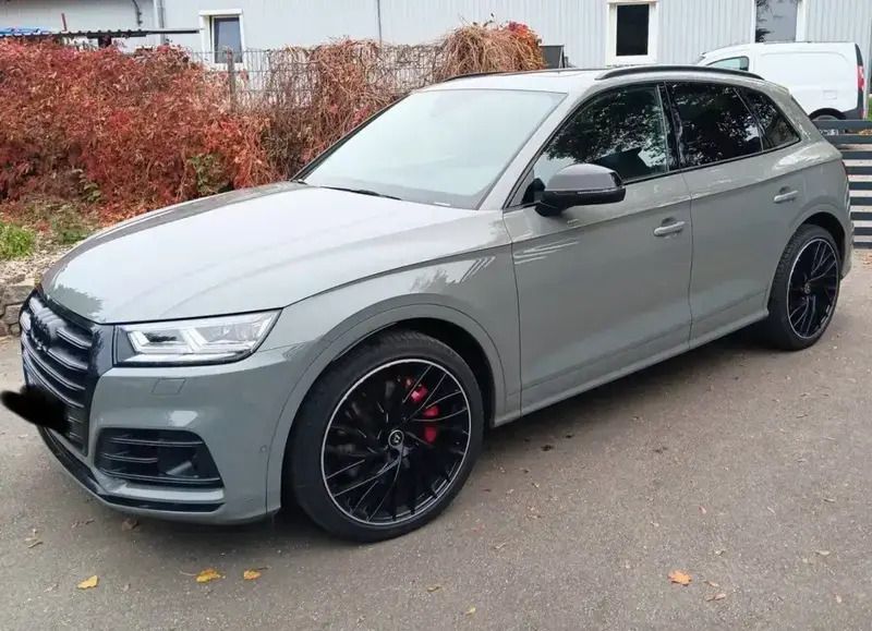 Gris Utilisé 2019 Audi SQ5 Sport SUV | 47 899 € - Image 1/4