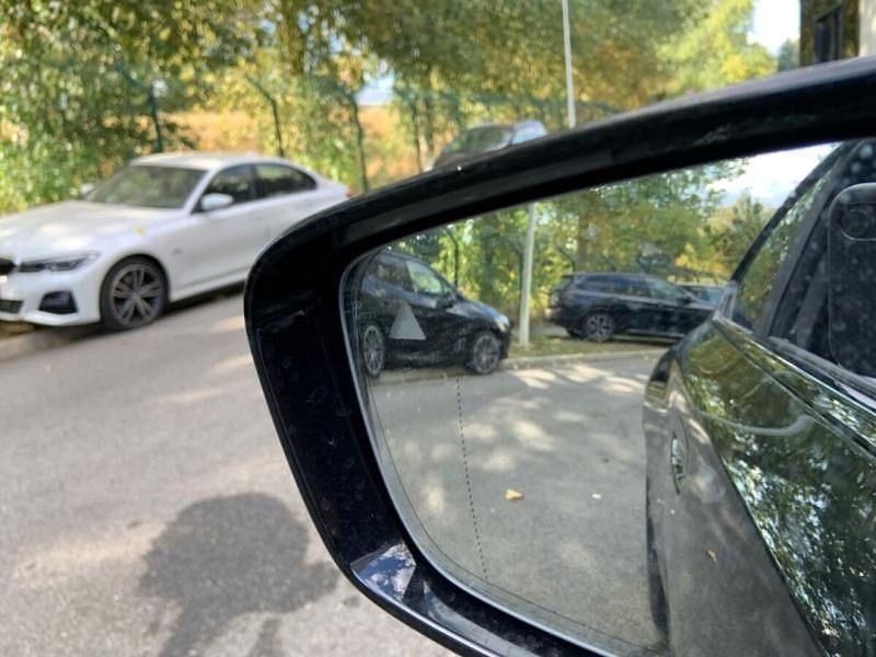 Image 2/4
