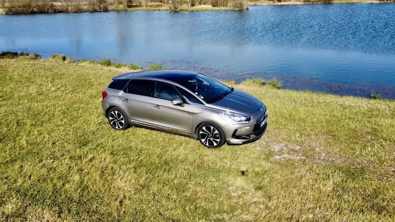 Bronze Utilisé 2011 Citroën DS5 Citadine | 5 950 € - Image 1/4