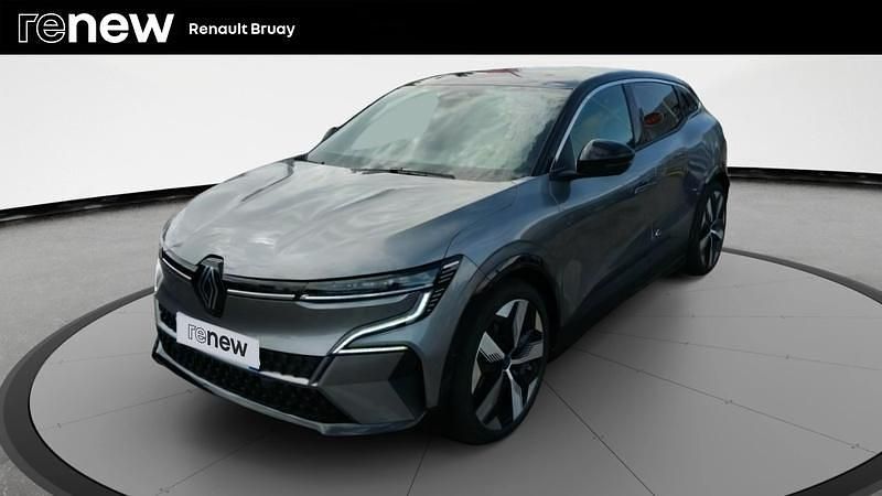 Gris Utilisé 2023 Renault Mégane Techno Berline | 27 990 € (Prix juste) - Image 1/4