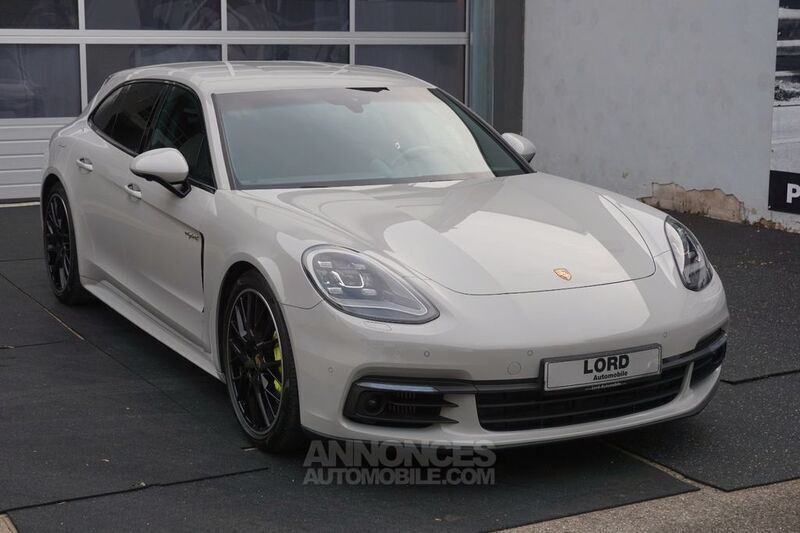 Gris kreide Utilisé 2019 Porsche Panamera S E-Hybrid Sport Turismo Berline | 87 900 € (Prix assez cher) - Image 1/4