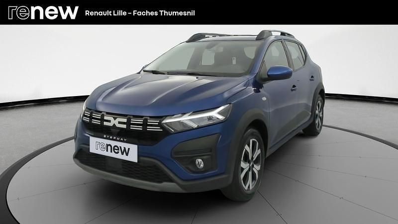 Bleu Utilisé 2024 Dacia Sandero Expression Citadine | 16 999 € (Prix assez cher) - Image 1/4