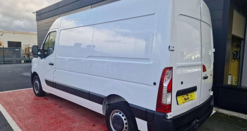 Occasion Renault Master 135 ch (99 kW) 2023 Monospace