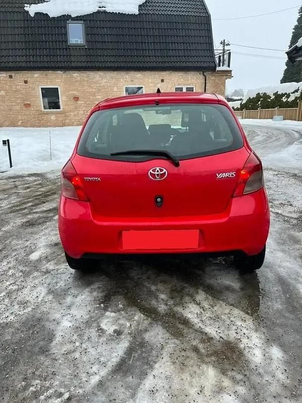 Occasion 2008 Toyota Yaris Berline | 1 500 € (Super prix) - Image 1/4