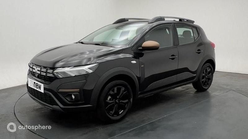 Noir Occasion 2025 Dacia Sandero Extreme Berline | 16 880 € (Prix assez cher) - Image 1/4