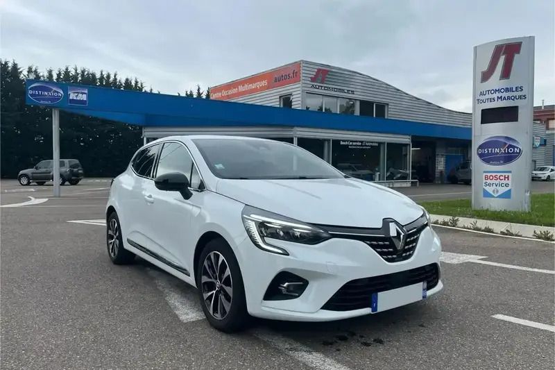 Blanc Utilisé 2023 Renault Clio V Techno Berline | 15 990 € (Prix juste) - Image 1/4