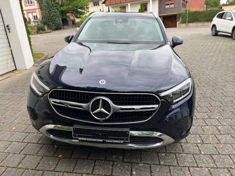 Occasion 2023 Mercedes GLC300e Berline | 50 800 € (Prix assez cher) - Image 1/4