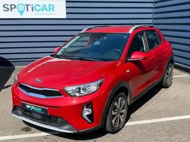 Rouge grenadine métallisé Occasion 2021 Kia Stonic Active SUV | 12 990 € (Super prix) - Image 1/4