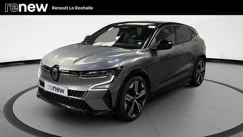 Gris Occasion 2023 Renault Megane E-Tech Iconic Berline | 26 990 € (Prix juste) - Image 1/4