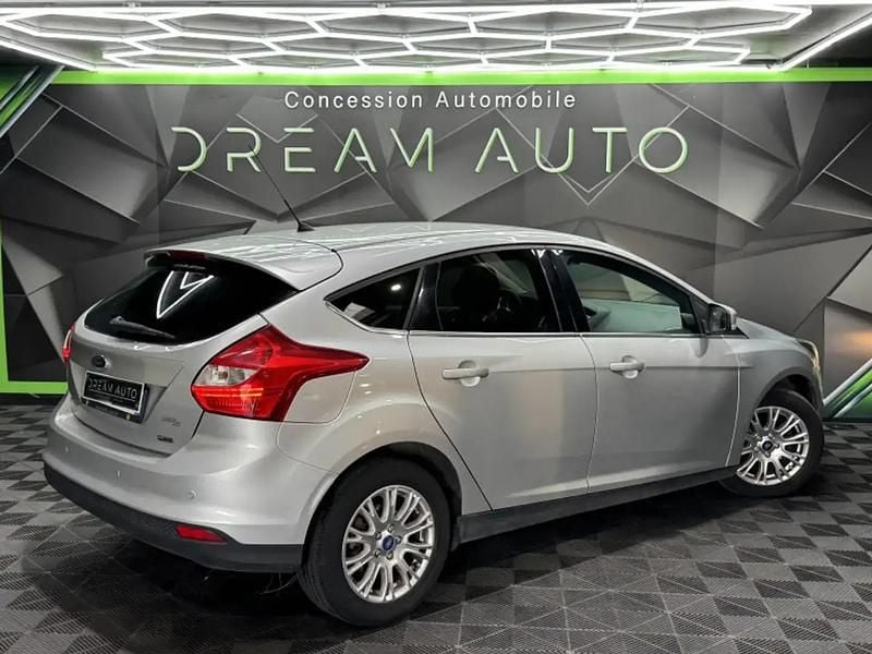 Occasion Ford Focus 117 ch (86 kW) 2012 Gris Berline