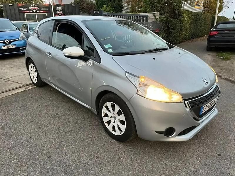 Argent Occasion 2015 Peugeot 208 Citadine | 3 500 € (Super prix) - Image 1/4