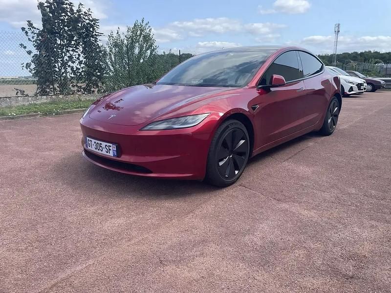 Utilisé 2024 Tesla Model 3 Standard Range Plus Berline | 30 000 € - Image 1/4