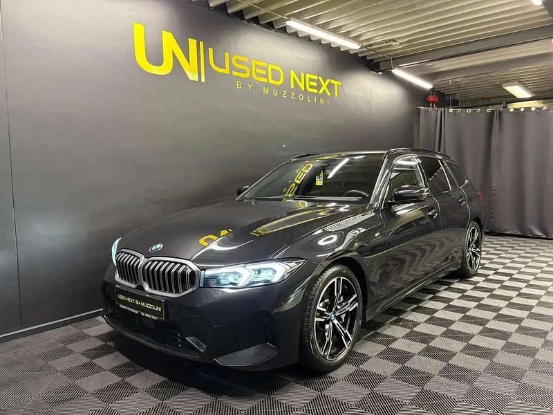 Noir Utilisé 2024 BMW 330 M Sport Break | 38 923 € - Image 1/4
