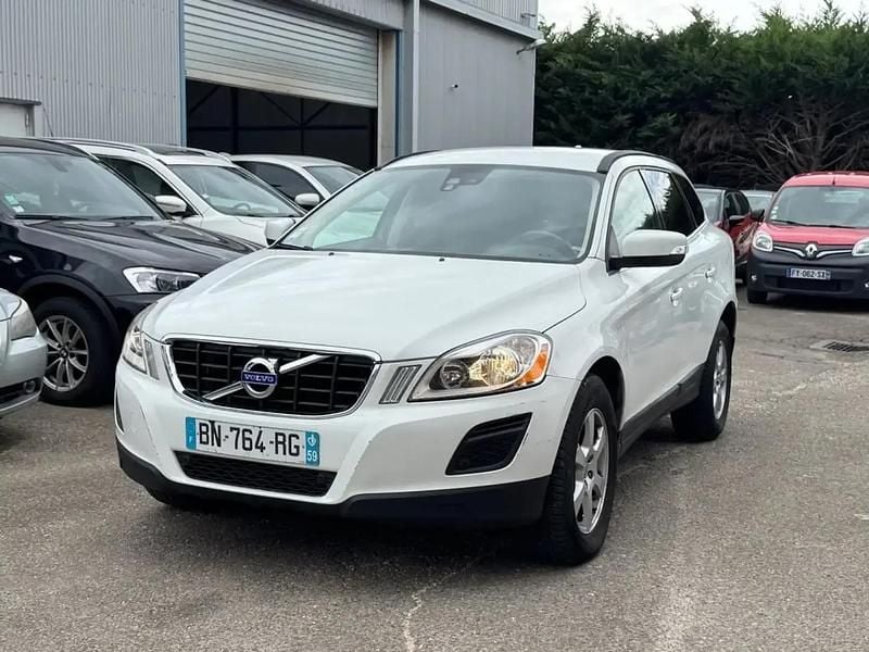 Occasion Volvo XC60 Momentum 163 ch (119 kW) 2011 Blanc SUV