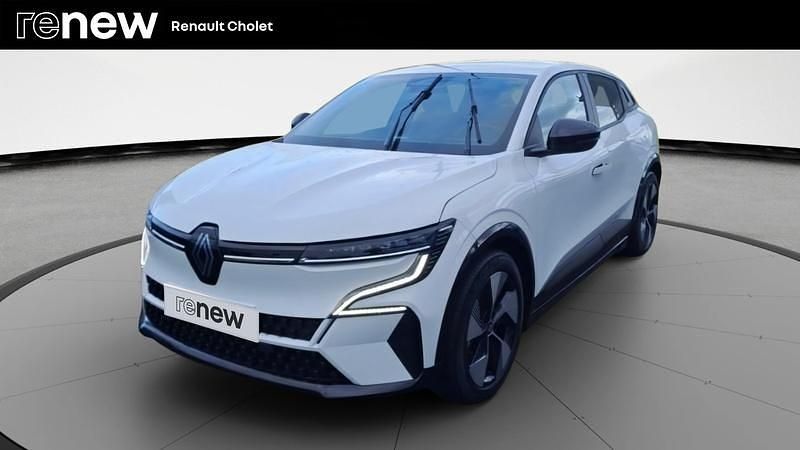 Blanc Occasion 2023 Renault Megane E-Tech Equilibre Berline | 24 490 € (Prix juste) - Image 1/4