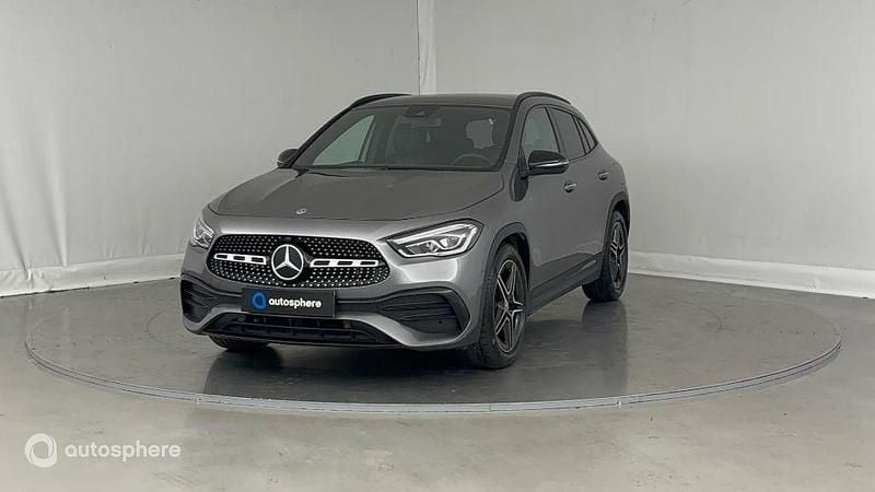 Gris Utilisé 2022 Mercedes GLA200 AMG line SUV | 38 700 € (Prix juste) - Image 1/4