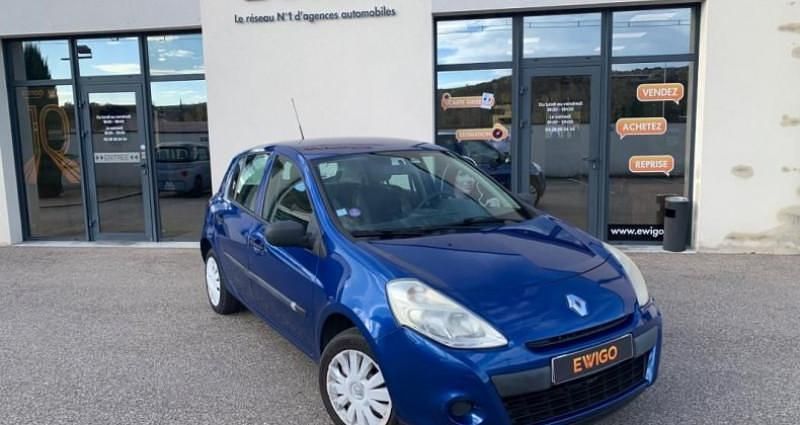 Utilisé 2011 Renault Clio II Citadine | 4 990 € (Prix juste) - Image 1/4