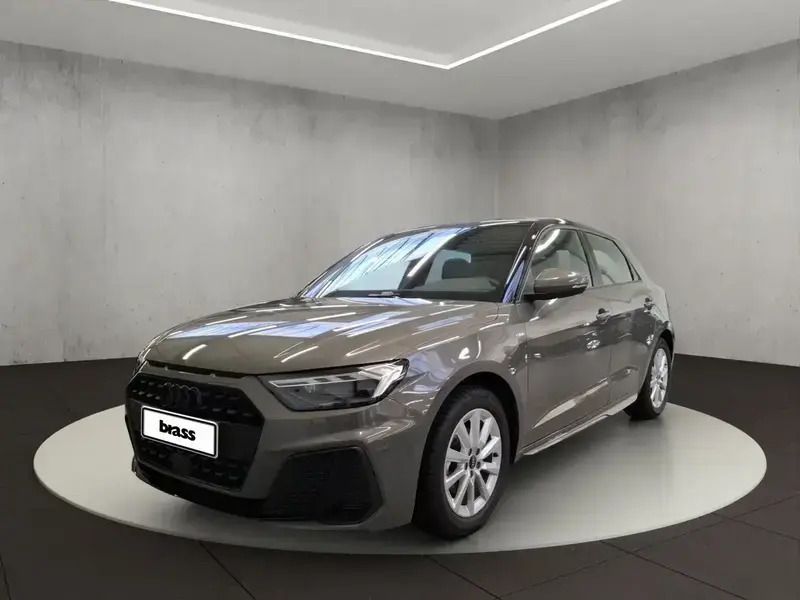 Gris Utilisé 2024 Audi A1 S-Line Citadine | 29 900 € (Prix juste) - Image 1/4
