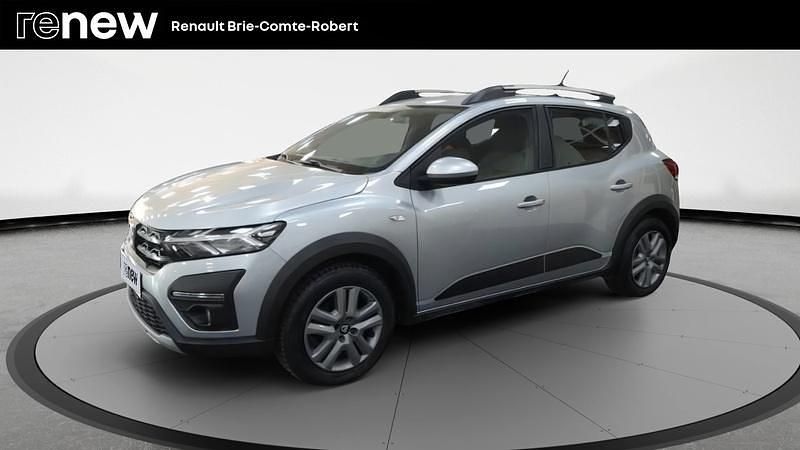 Gris Utilisé 2021 Dacia Sandero Comfort Citadine | 12 880 € (Prix juste) - Image 1/4