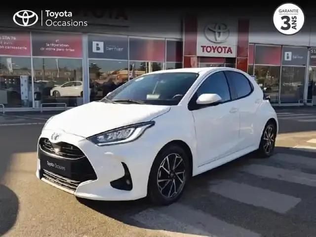 Blanc Utilisé 2022 Toyota Yaris Design Berline | 14 990 € - Image 1/4