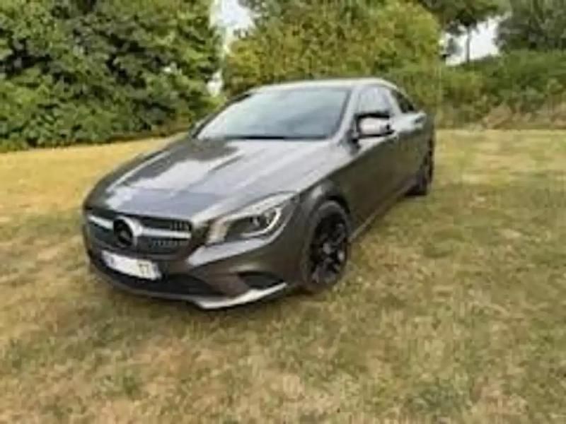 Gris Utilisé 2013 Mercedes CLA220 Berline | 13 490 € (Prix cher) - Image 1/4