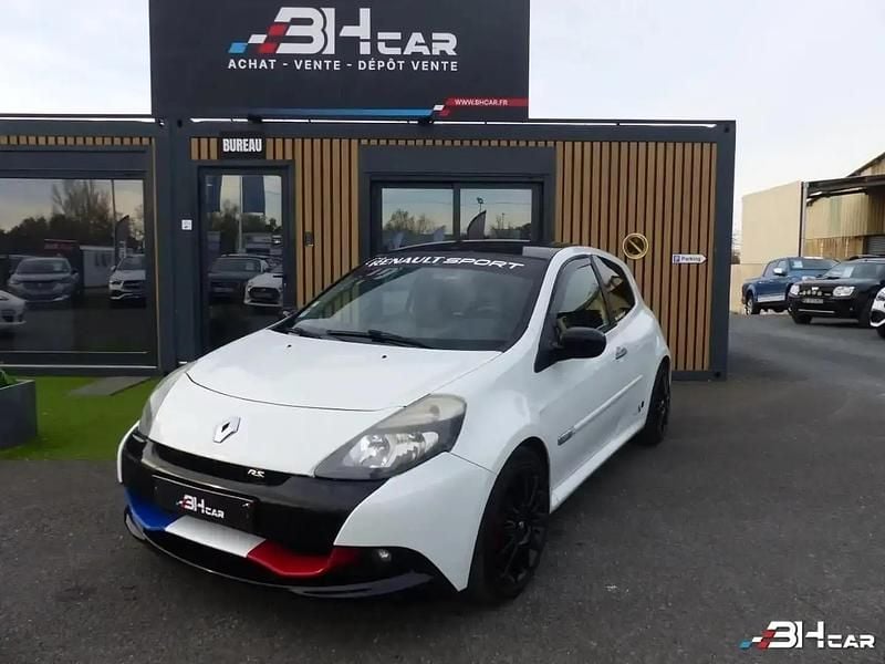 Blanc Occasion 2011 Renault Clio R.S. R.S. Citadine | 14 490 € - Image 1/4
