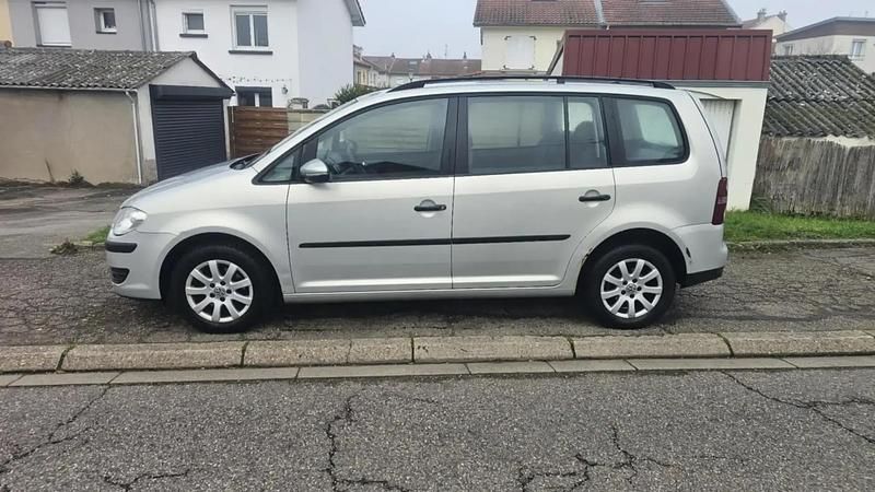 Occasion 2010 VW Touran Conceptline Monospace | 2 900 € - Image 1/4