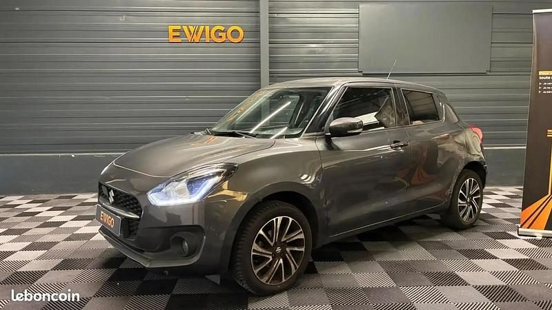 Gris Utilisé 2023 Suzuki Swift Berline | 15 490 € - Image 1/4