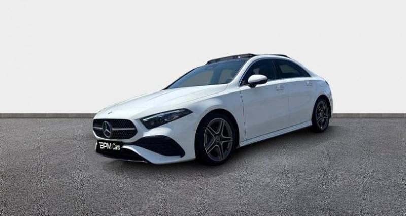 Blanc Utilisé 2023 Mercedes A200 AMG line Berline | 36 890 € (Prix assez cher) - Image 1/4