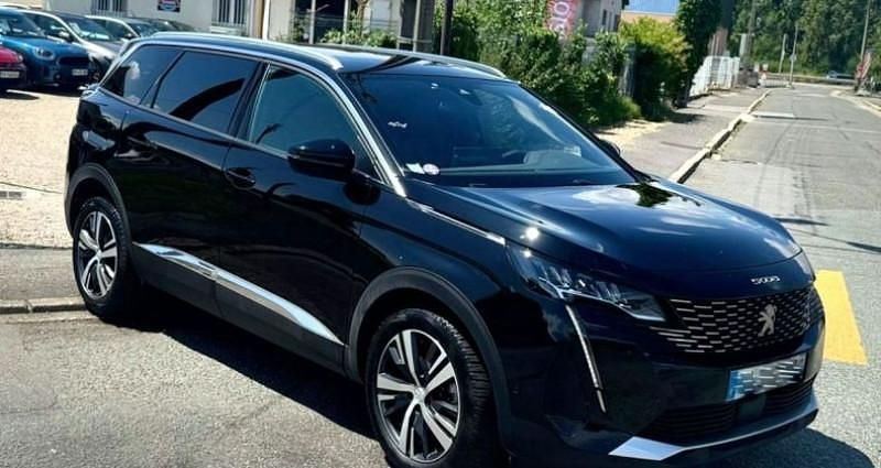 Noir Utilisé 2023 Peugeot 5008 Allure Monospace | 24 990 € (Bon prix) - Image 1/4