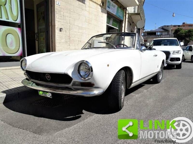 Blanc Utilisé 1971 Fiat 124 Spider Cabriolet | 23 900 € - Image 1/4