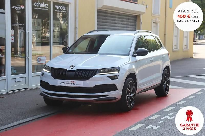 Blanc Utilisé 2019 Skoda Karoq SportLine SUV | 18 490 € (Prix juste) - Image 1/4