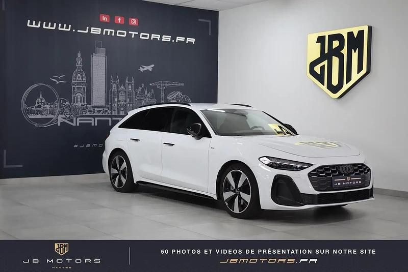 Blanc Utilisé 2025 Audi A5 Coupé | 53 950 € - Image 1/4