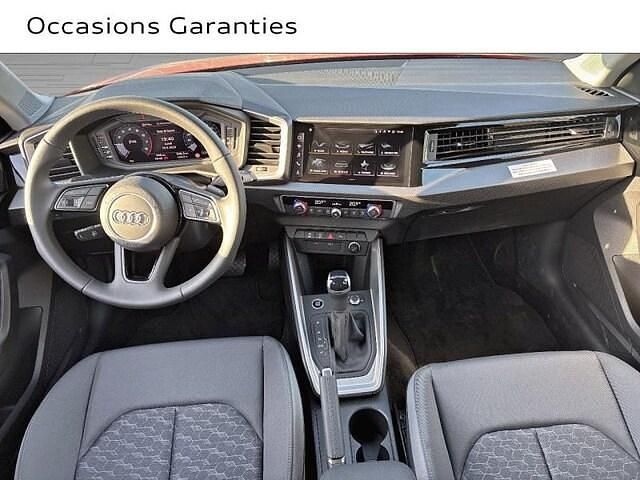 Occasion Audi A1 Sportback Design 116 ch (85 kW) 2025 Rouge progressif métallisé noir mythe métallisé Citadine