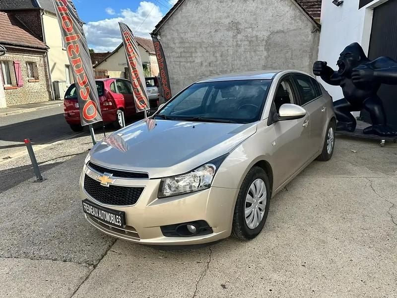 Beige Utilisé 2011 Chevrolet Cruze LTZ Berline | 2 460 € - Image 1/4
