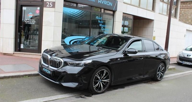 Noir Utilisé 2024 BMW i5 Berline | 56 990 € (Prix juste) - Image 1/4