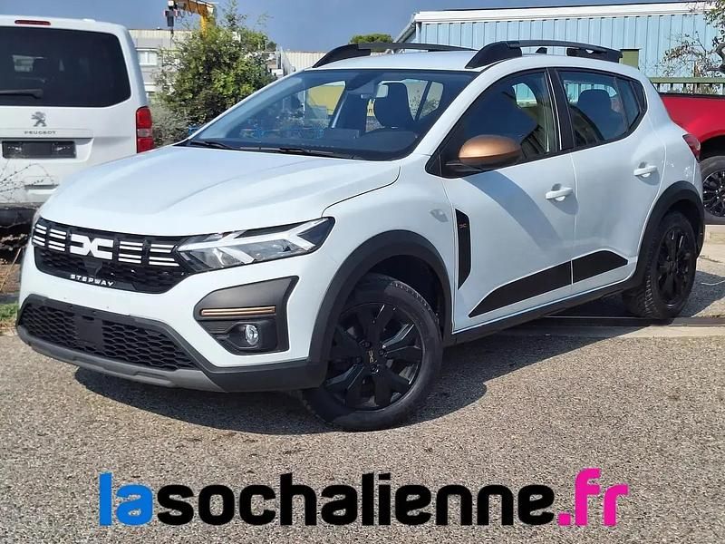 Blanc Utilisé 2024 Dacia Sandero Extreme Citadine | 16 490 € (Prix assez cher) - Image 1/4