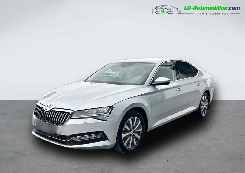 Utilisé 2022 Skoda Superb Berline | 33 200 € (Super prix) - Image 1/4