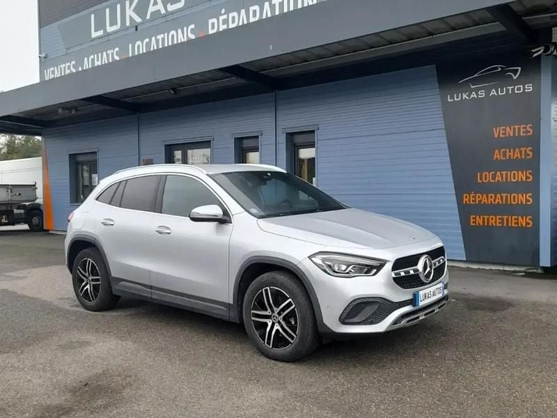 Gris Utilisé 2021 Mercedes GLA250 Business SUV | 28 450 € (Super prix) - Image 1/4