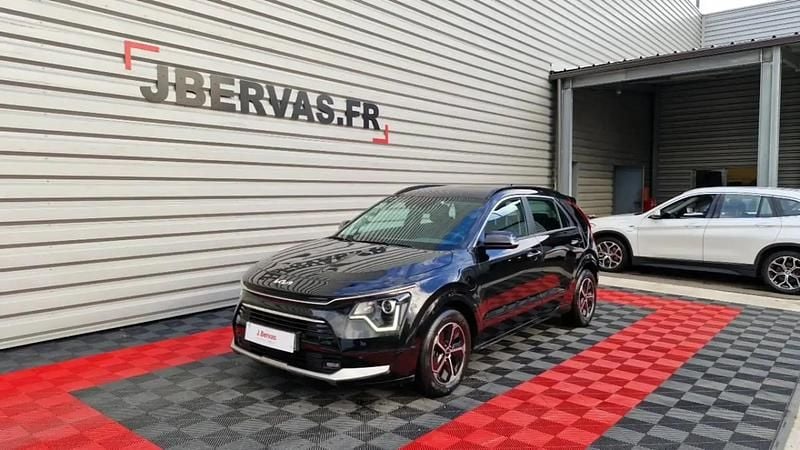 Noir Utilisé 2022 Kia Niro Active SUV | 23 590 € (Prix juste) - Image 1/4