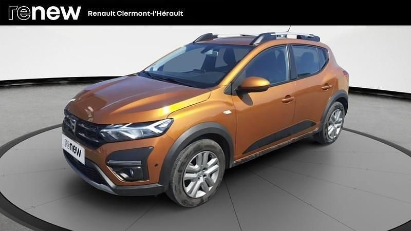 Orange Utilisé 2022 Dacia Sandero Comfort Citadine | 14 899 € (Prix juste) - Image 1/4