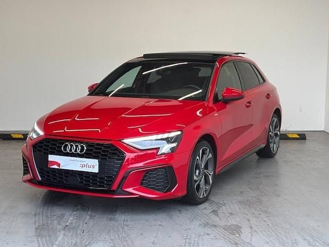 Rouge tango métallisé Utilisé 2022 Audi A3 S-Line Berline | 28 990 € (Prix assez cher) - Image 1/4