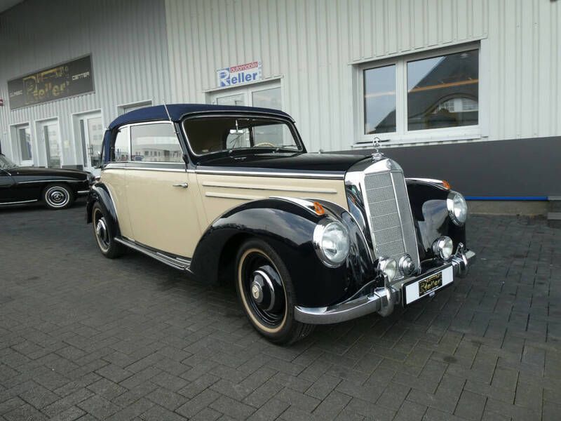 Bleu Utilisé 1952 Mercedes 220 Cabriolet | 149 900 € - Image 1/4