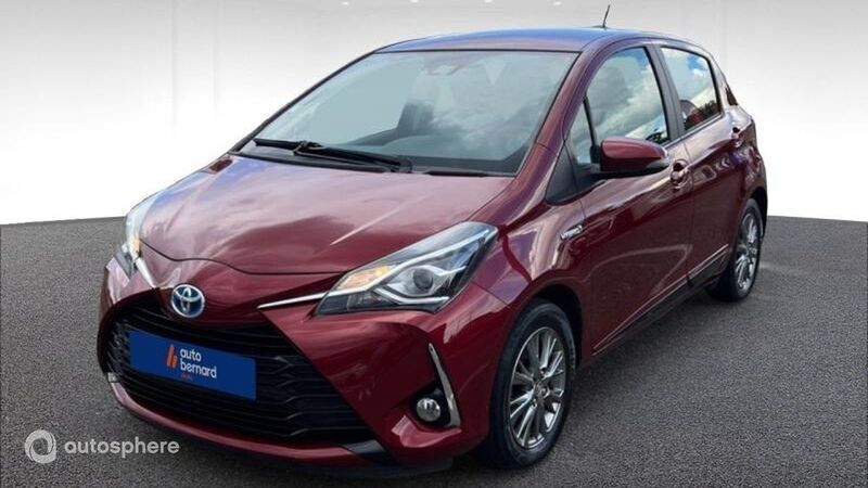 Rouge Utilisé 2018 Toyota Yaris Hybrid Berline | 13 749 € (Prix juste) - Image 1/4